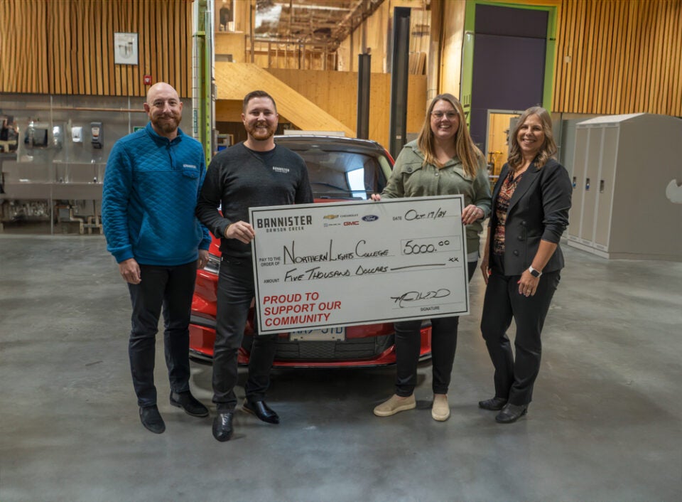 Bannister tees up generosity for NLC Foundation