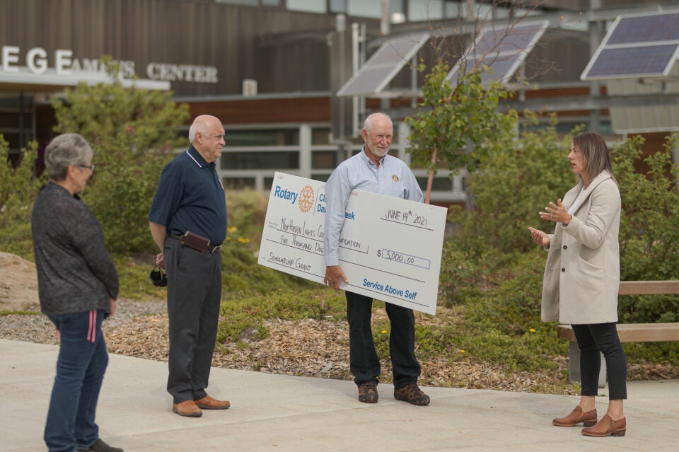 Rotary donation keeps citizenship award going